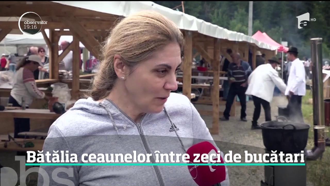 Bătălia preparatelor la ceaun, &icirc;n staţiunea Borsec. Zeci de bucătari din Albania, Republica Moldova sau Ungaria şi-au prezentat tradiţiile culinare