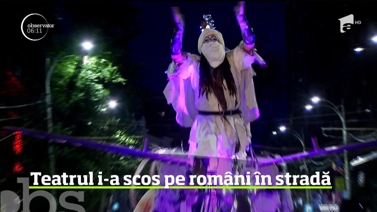 A doua seară a Festivalului Internațional de Teatru de Stradă din București. Strada s-a transformat &icirc;n scenă