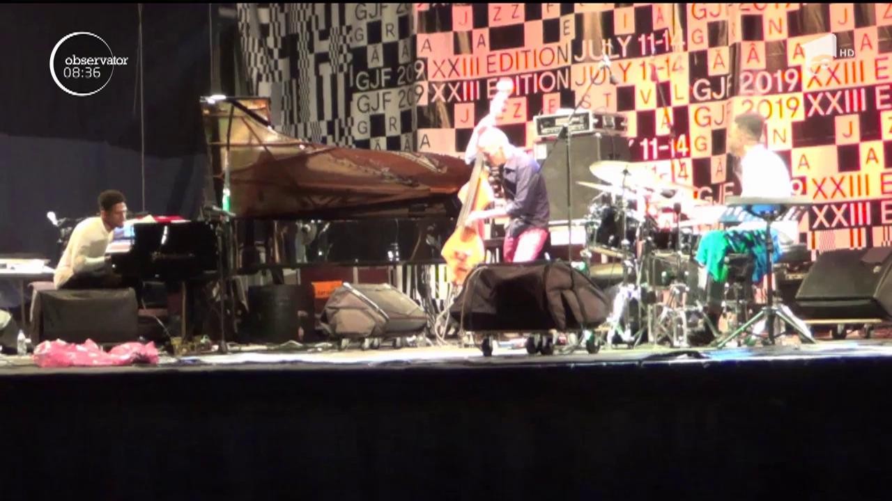 Atmosferă boemă şi artişti cunoscuţi la festivalul de jazz de la Găr&acirc;na