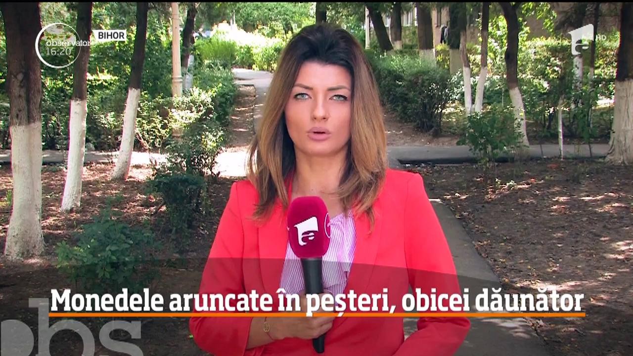 Speologii &icirc;i roagă pe turişti să nu mai arunce monede &icirc;n peşteri, ruginesc și distrug mediu