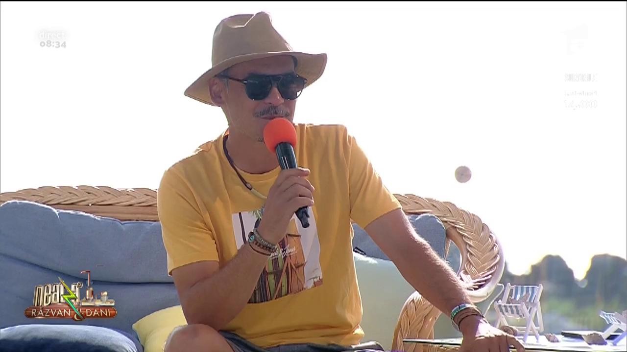 Neatza cu Răzvan și Dani. Amalia Ștefania seamănă cu Betty Blue, un personaj din desenele animate ale anilor 1930. Cătălin Oprișan: Și ea avea părul prins &icirc;ntr-o parte