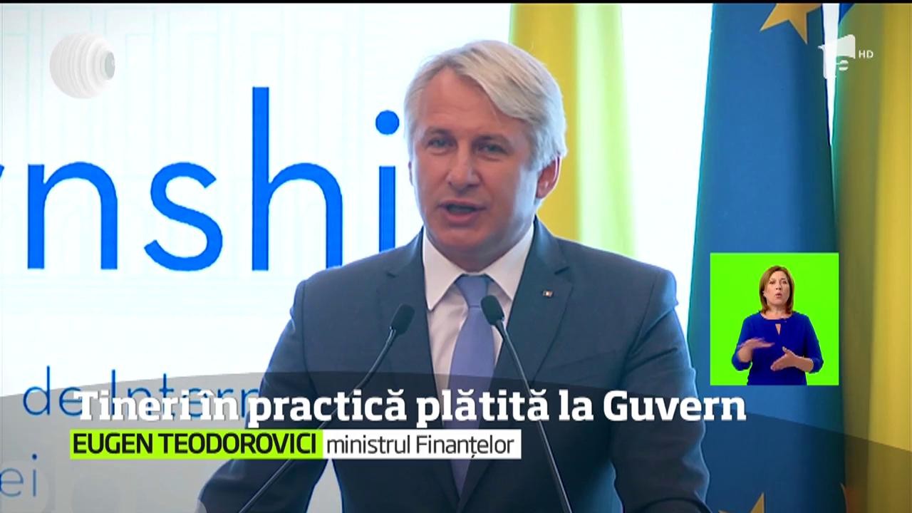 Palatul Victoria şi-a deschis porţile pentru 200 de tineri care vor să vadă cum se lucrează &icirc;n Adminstraţia Publică Centrală