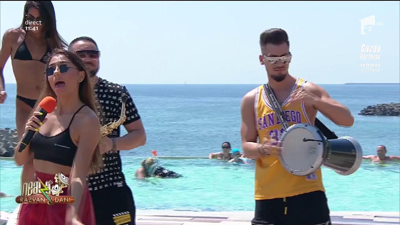 Neatza cu Răzvan şi Dani. Gipsy Casual şi Antonio c&acirc;ntă piesa: SoKeres