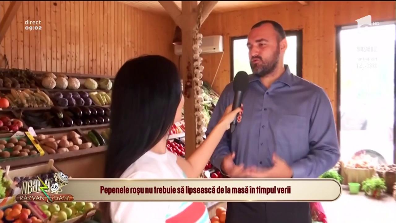 Măn&acirc;nci pepene roşu cu p&acirc;ine? Nutriționistul Cristian Mărgărit: Mare grijă să nu-l muți din farfurie pe coapse!