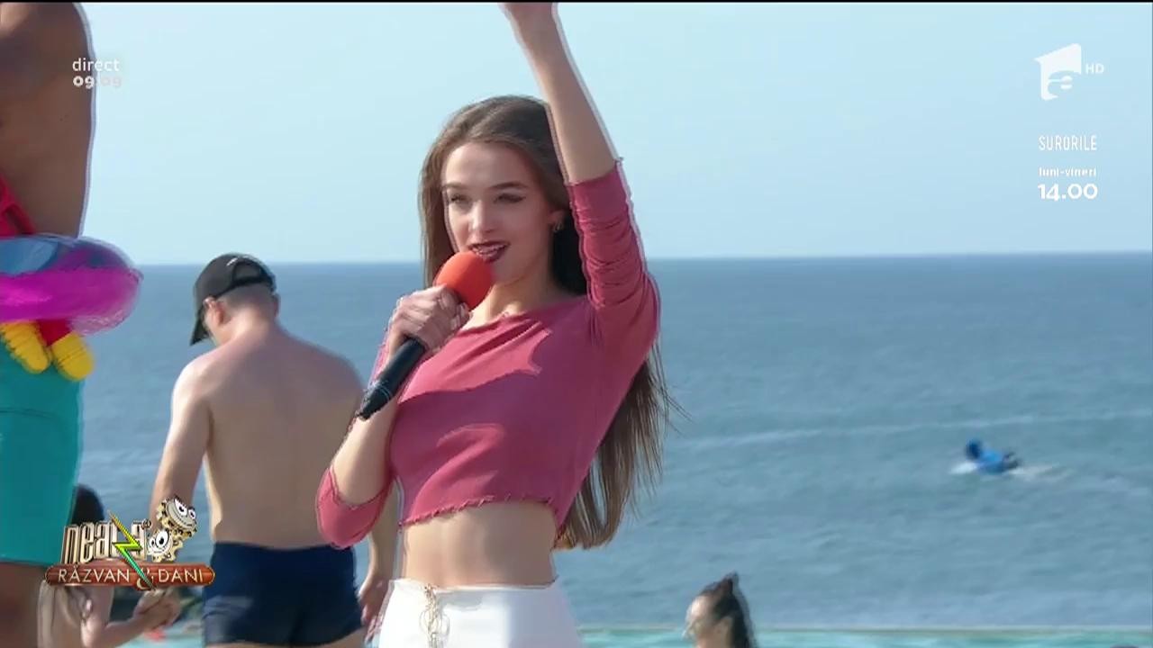 Viorellya  c&acirc;ntă, la Neatza cu Răzvan și Dani, melodia Ms. Saxobeat
