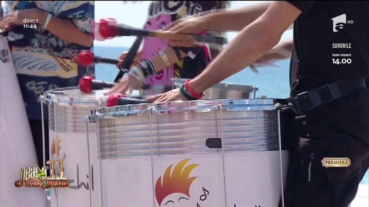 Premieră la Neatza cu Răzvan şi Dani! Elena Ionescu şi Superchill c&acirc;ntă piesa "Yolanda"