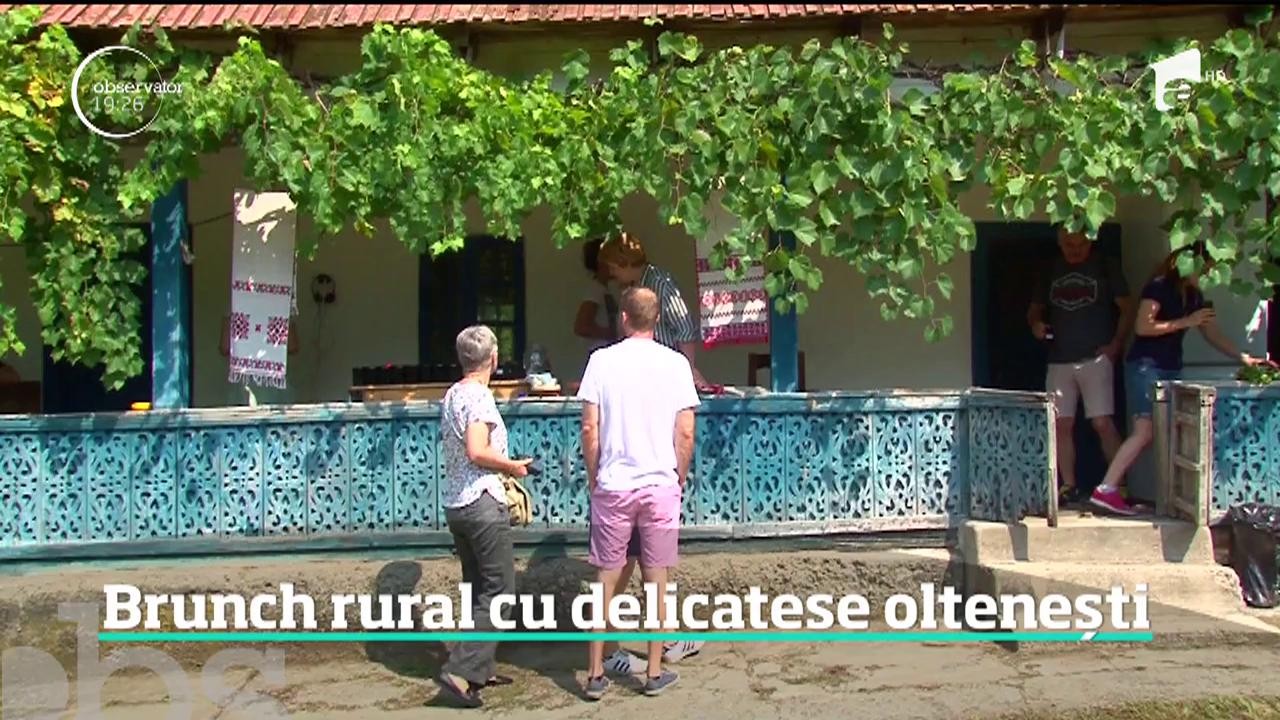 Brunch-ul rural cu delicatese oltenești a transformat satul Urși, din județul V&acirc;lcea, &icirc;n atracție turistică