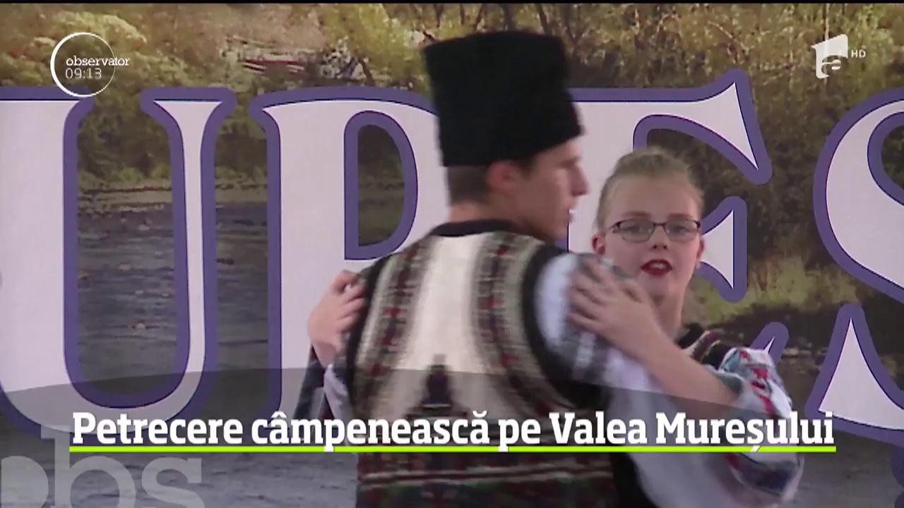Petrecere c&acirc;mpenească pe Valea Mureșului