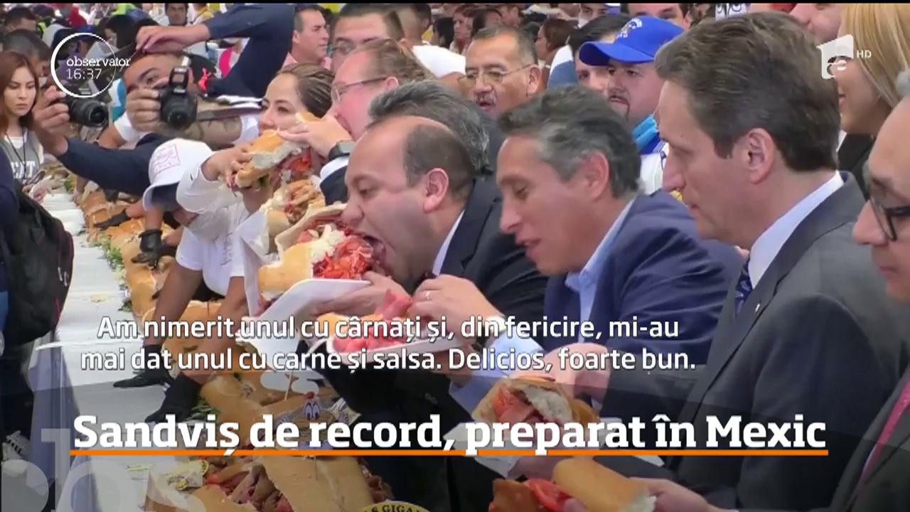 Record gastronomic dobor&acirc;t &icirc;n Mexico City! Cel mai lung sandviş din lume