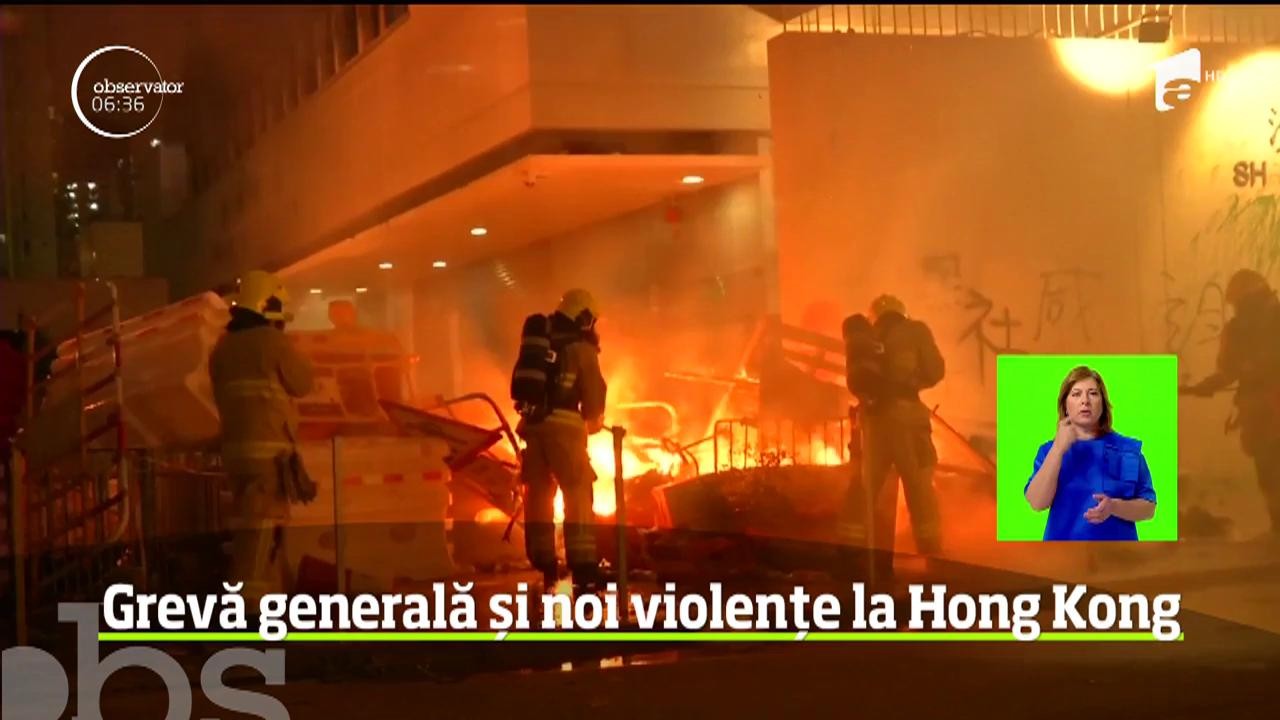Oraşul Hong Kong este &icirc;n pragul revoluţiei. Mii de manifestanţi s-au luptat cu forţele de securitate