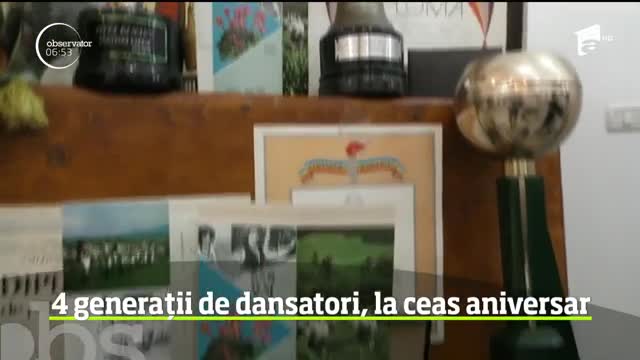 Momente emoţionante. Foştii dansatori din generaţia de aur a Ansamblului Folcloric din Codlea s-au &icirc;ntors acasă