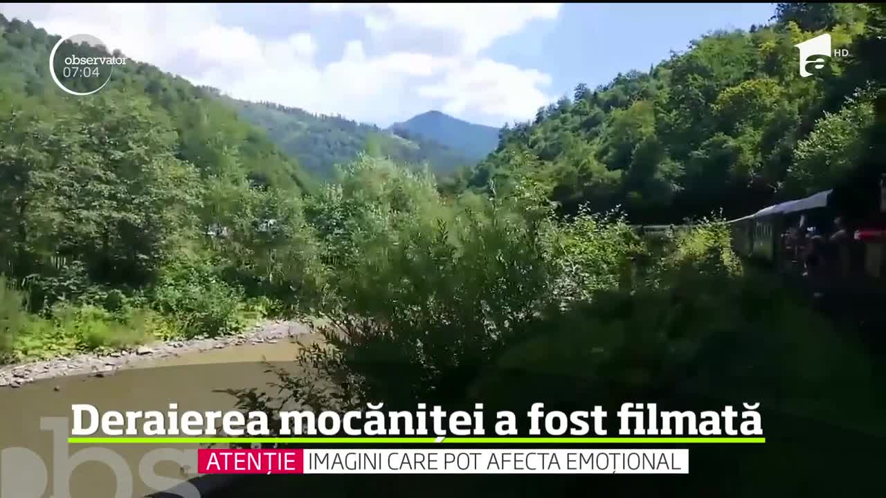 Momentul dramatic &icirc;n care o mocăniţă din Maramureş a deraiat a fost filmat de un pasager