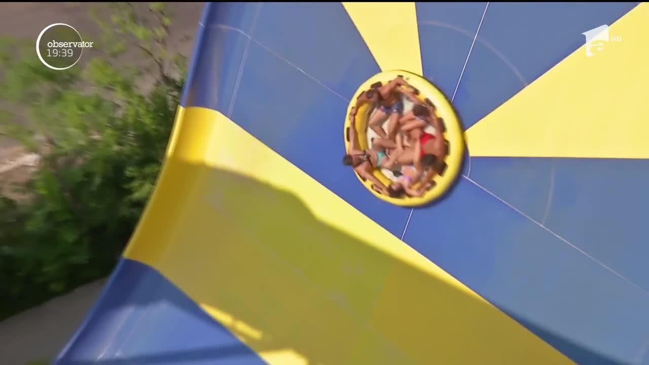 Tensiuni pe Insula Iubirii. Două isptite și un concurent vor pleca din cele două resorturi din Thailanda