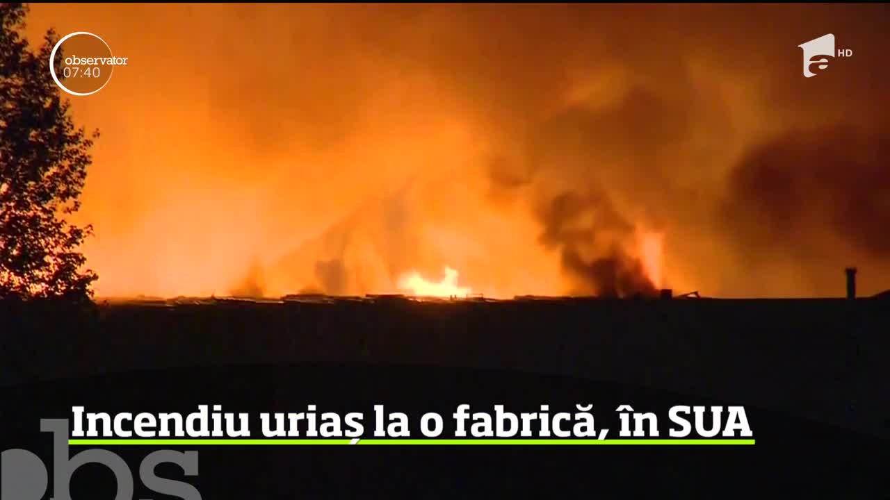 Incendiu impresionant &icirc;ntr-o zonă industrială din statul american Oregon
