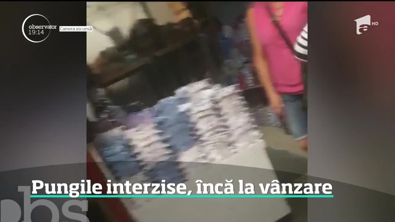 Importurile din China au inundat pieţele cu pungi subţiri din plastic. Sunt interzise prin lege, dar asta nu-i &icirc;mpiedică pe comercianţi să le folosească la vedere