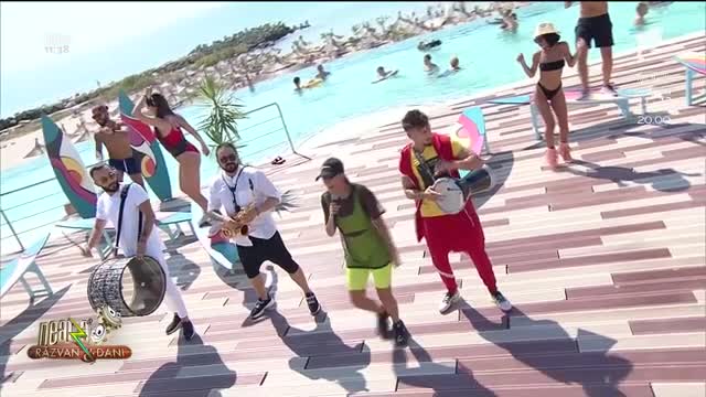 Neatza cu Răzvan şi Dani. Gipsy Casual şi Antonio c&acirc;ntă piesa: SoKeres