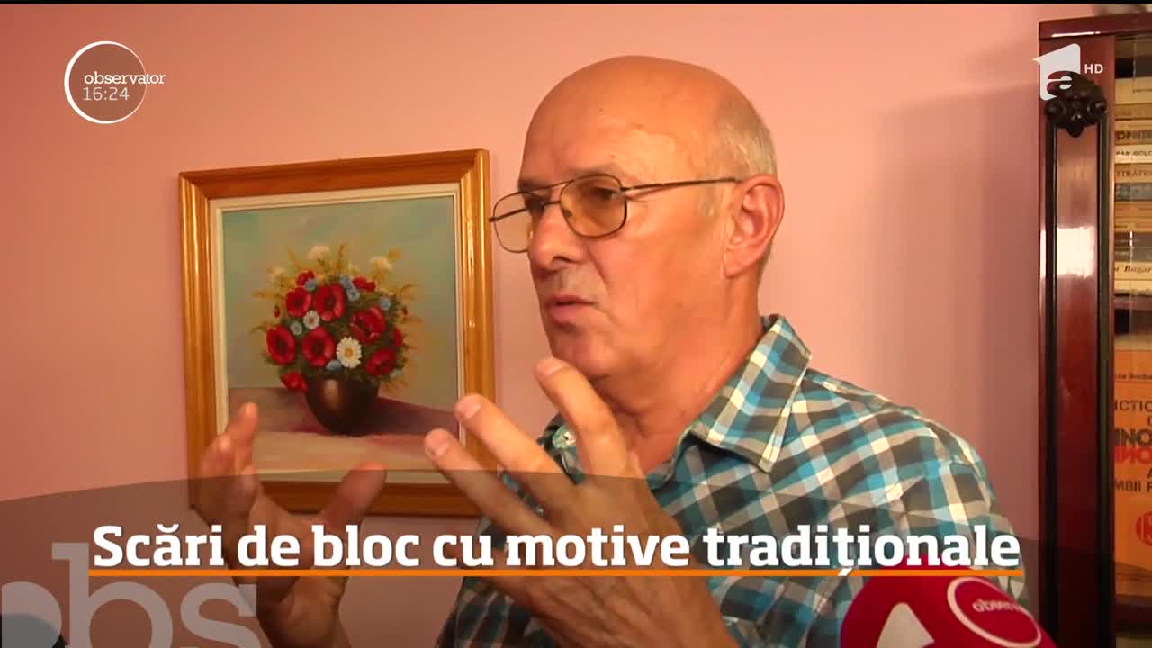 Scările unui bloc din T&acirc;rgu-Mureş, pictate cu motive populare