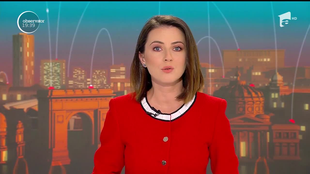 Sute de autoturisme şi limuzine aliniate &icirc;ntr-o piaţă din Istanbul sunt imaginea risipei autorităţilor locale, care ar fi cheltuit sume imense pe un parc auto nefolositor
