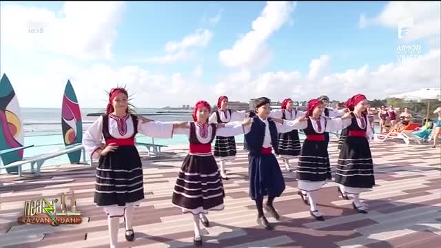 Neatza cu Răzvan și Dani. Ansamblul Elpis Junior al Comunității Elene din Constanța, demonstrație de dans