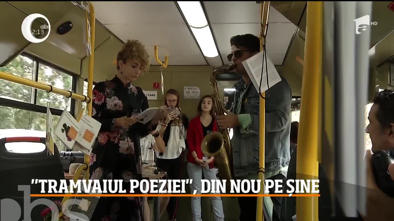 Asociaţia &bdquo;Arta nu muşcă" &icirc;mpreună cu c&acirc;ţiva parteneri şi autorităţi au pus pe şine &bdquo;tramvaiul poeziei&rdquo;