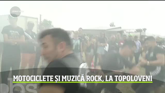 Mii de bikeri din toată ţara şi-au dat &icirc;nt&acirc;lnire la Topoloveni