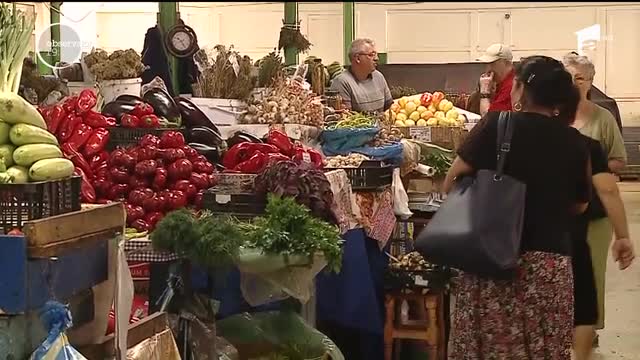 După ce şi-au făcut vacanţa &icirc;n Bulgaria, mulţi rom&acirc;ni trec din nou graniţa la vecini pentru legume mai ieftine