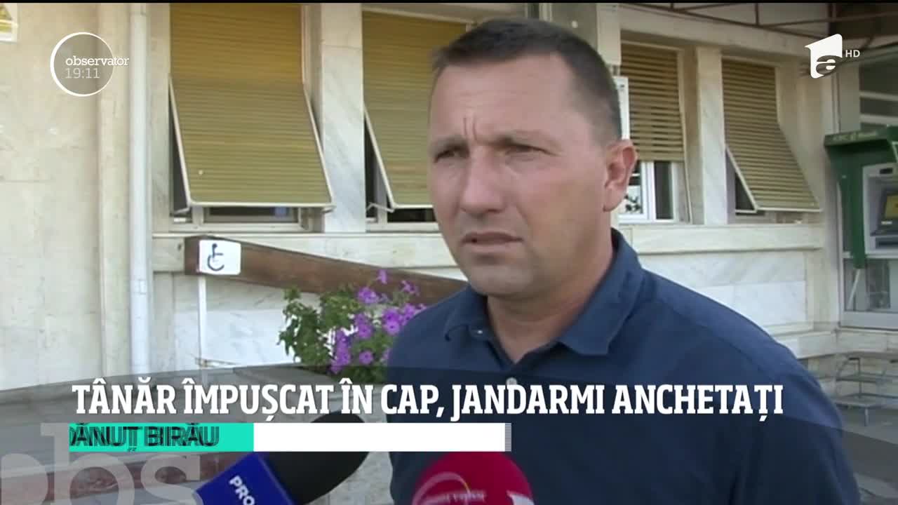 Un t&acirc;năr din Gorj, care tocmai ieşea dintr-o biserică, a fost &icirc;mpuşcat &icirc;n cap. Primele indicii din anchetă conduc la un glonţ de pistol mitralieră tras din poligonul de trageri al Jandarmeriei