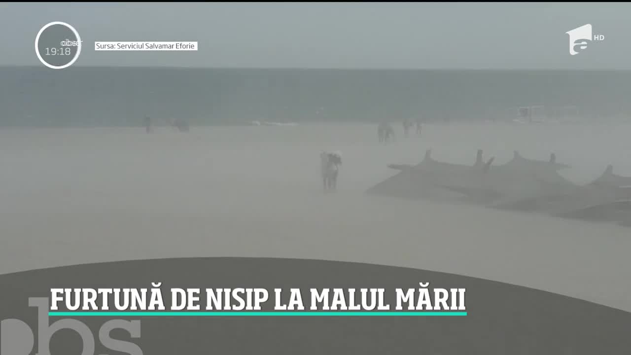 Fenomen meteo neobişnuit pe plajele de la mare. O furtună de nisip a lovit litoralul, &icirc;n timp ce alte zone din ţară au fost sub cod galben de vijelii