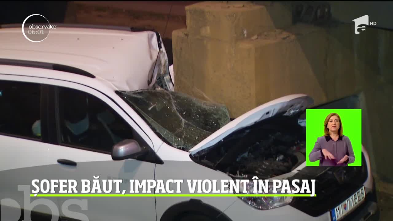 Un şofer băut s-a izbit cu maşina de un st&acirc;lp al Pasajului Obor din Capitală