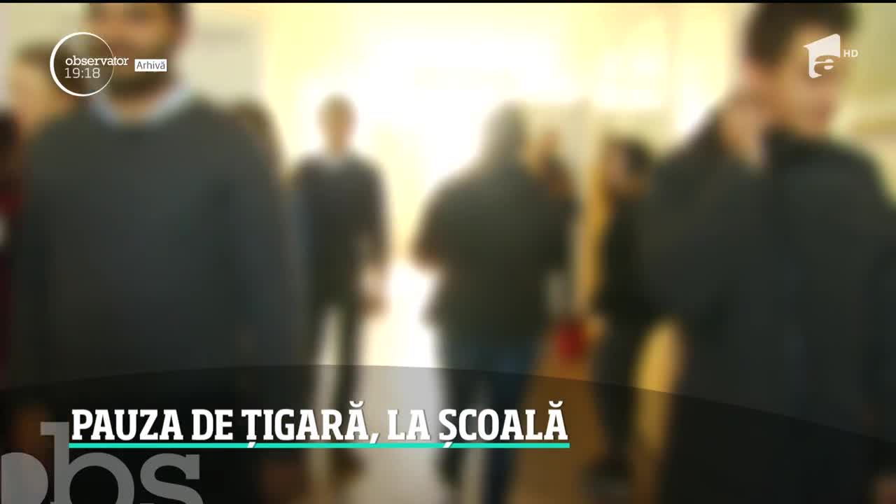 Copiii &icirc;nvaţă din şcoală să fumeze, iar profesorii nu au ce să le facă