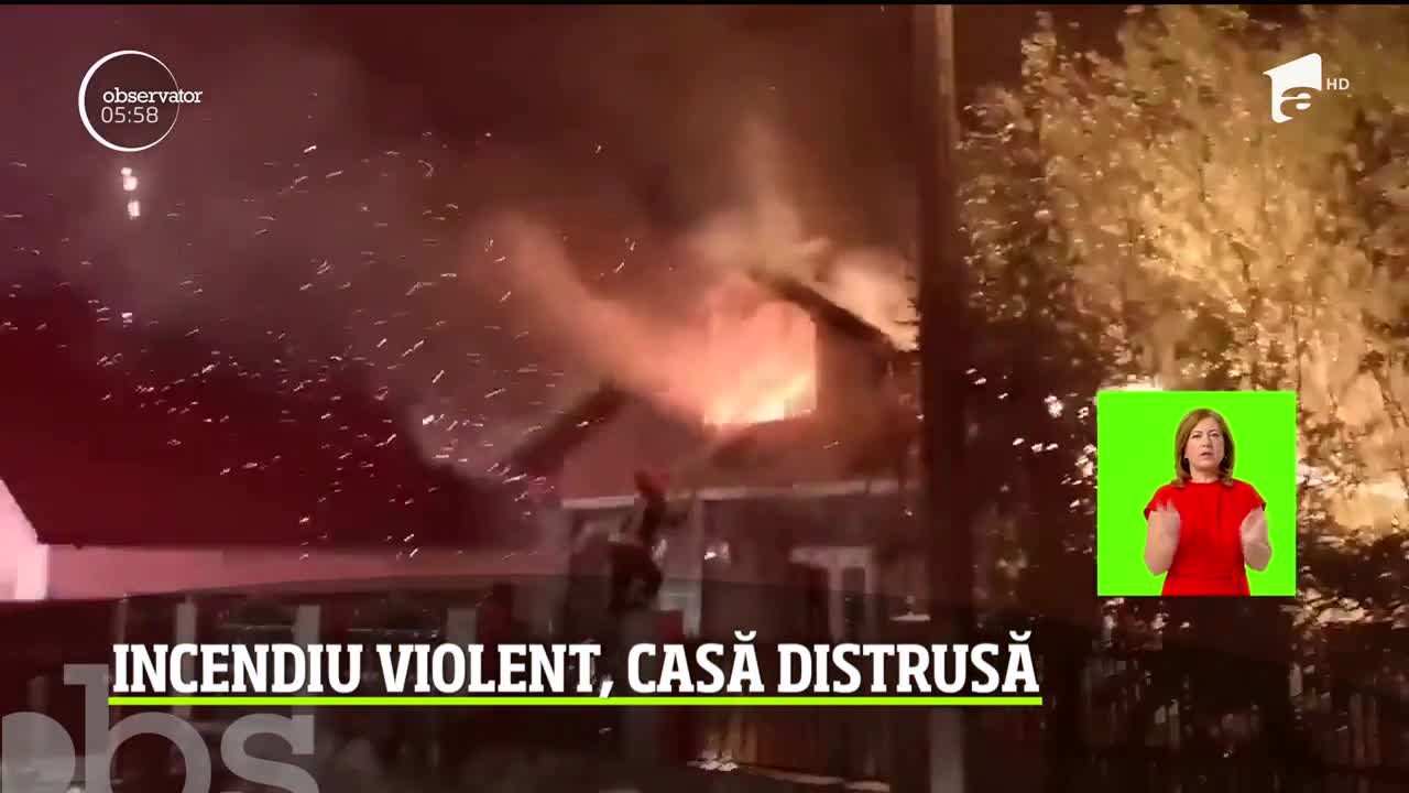 Incendiu violent &icirc;ntr-un sat din judeţul Teleorman. O casă a fost cuprinsă de flăcări puternice, &icirc;n miez de noapte