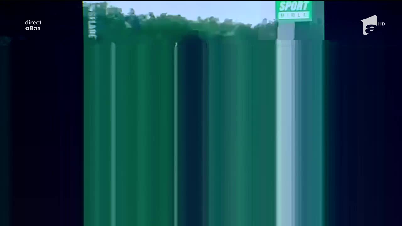 Smiley News - Neatza cu Răzvan și Dani. C&acirc;nd vine mama la meciul tău de fotbal