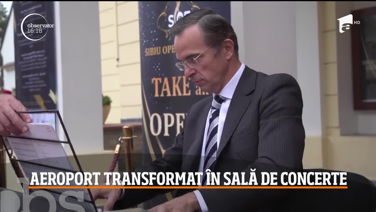 Aeroportul Internaţional din Sibiu, transformat &icirc;n sală de concerte. Cum au reacţionat oamenii
