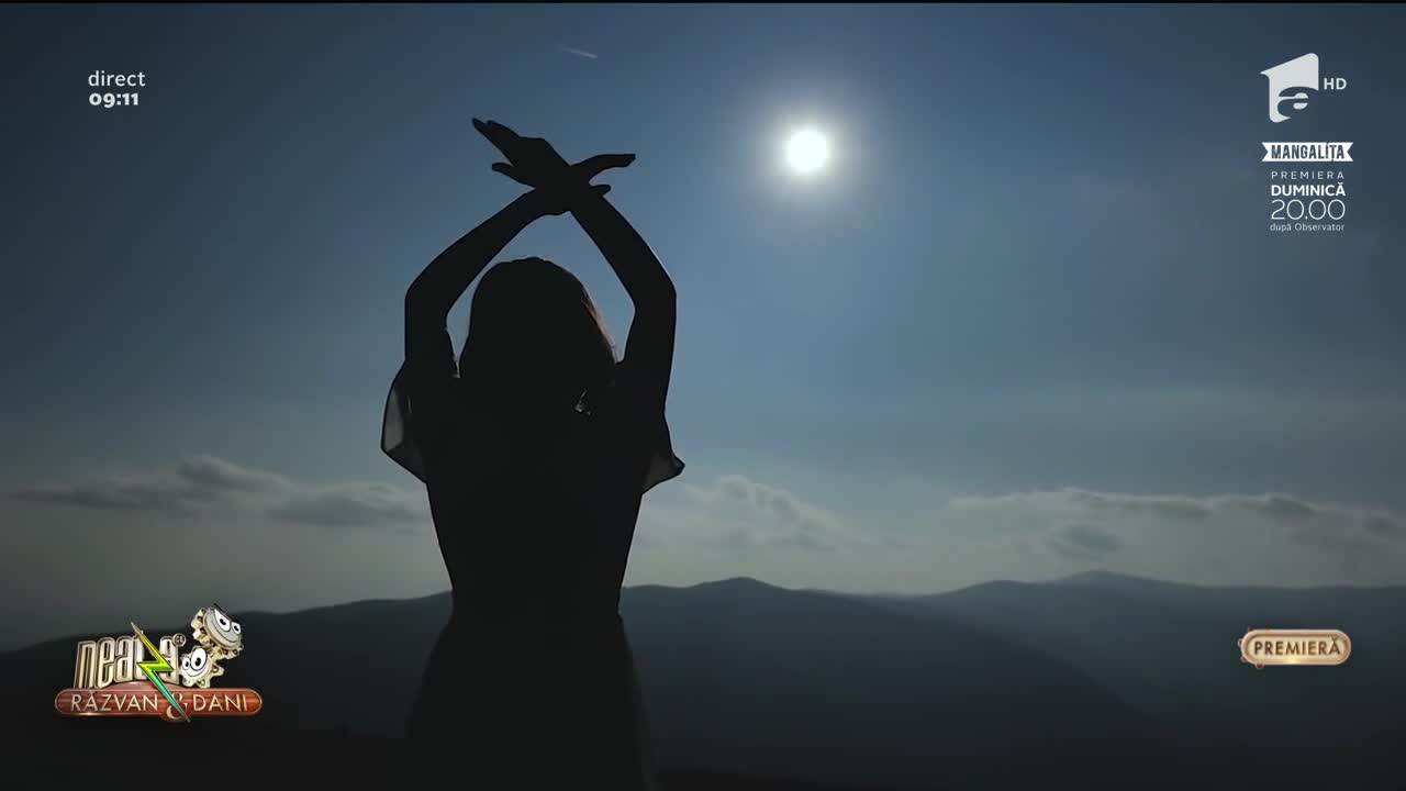 Premieră la Neatza cu Răzvan și Dani. Elena Hasna c&acirc;ntă melodia Să nu uiți de ea