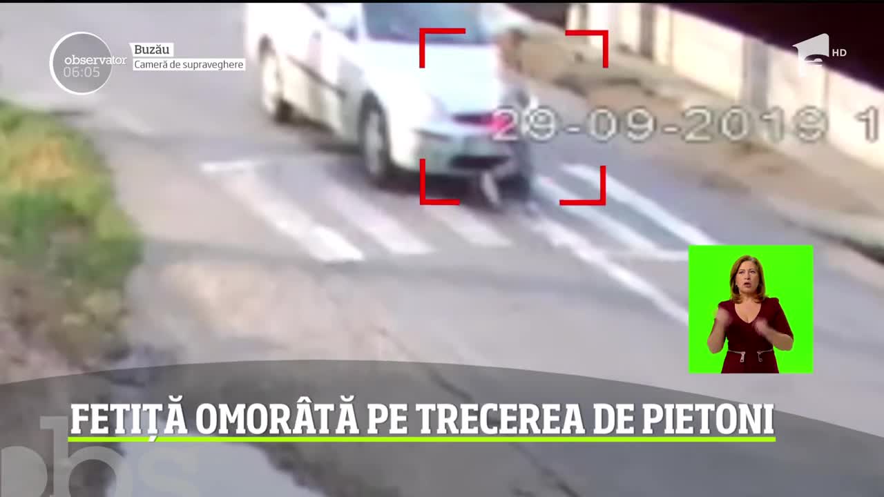 O fetiţă de 10 ani din Buzău a murit după ce a fost lovită &icirc;n plin, chiar pe trecerea de pietoni, de o maşină care gonea pe şosea