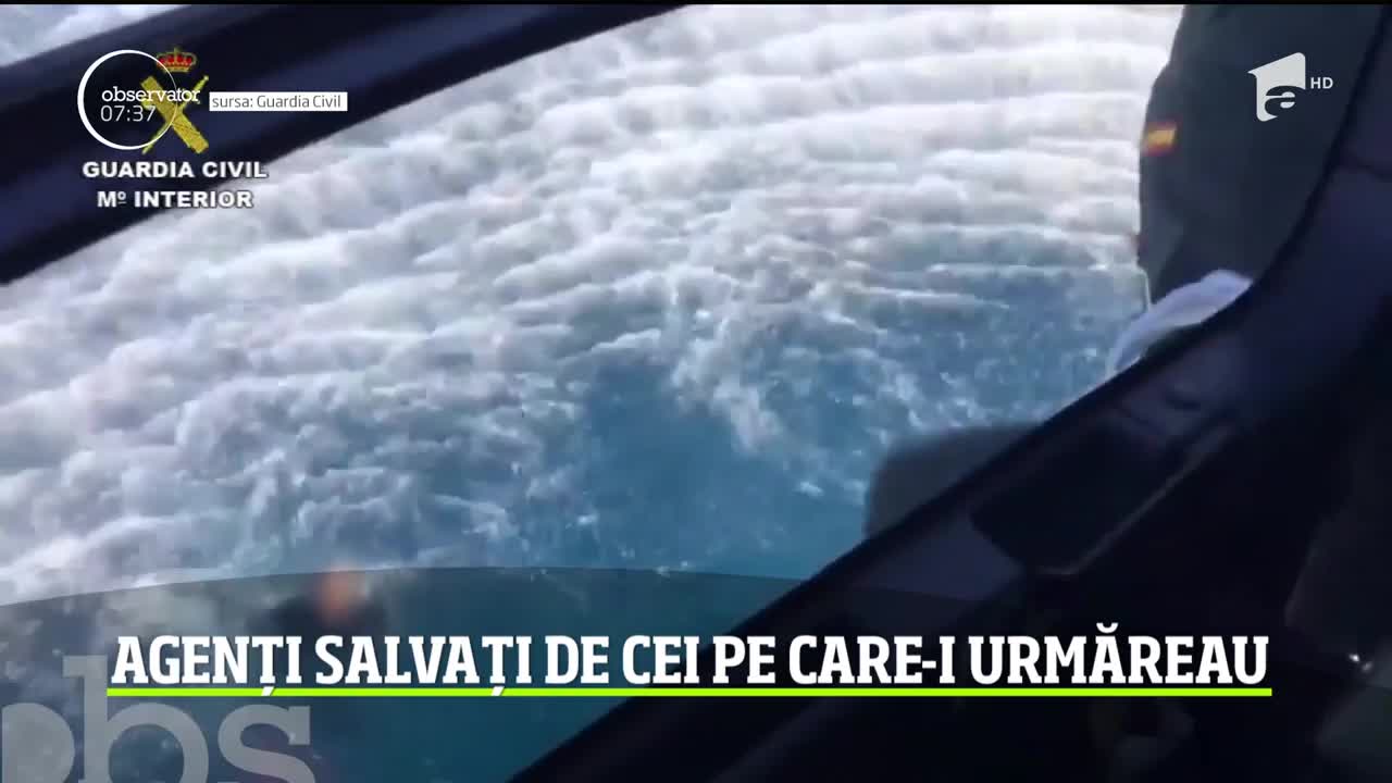 &Icirc;nt&acirc;mplare neaşteptată pe Marea Mediterană. Trei poliţişti au fost salvaţi, din larg, chiar de traficanţii de droguri pe care &icirc;i urmăreau