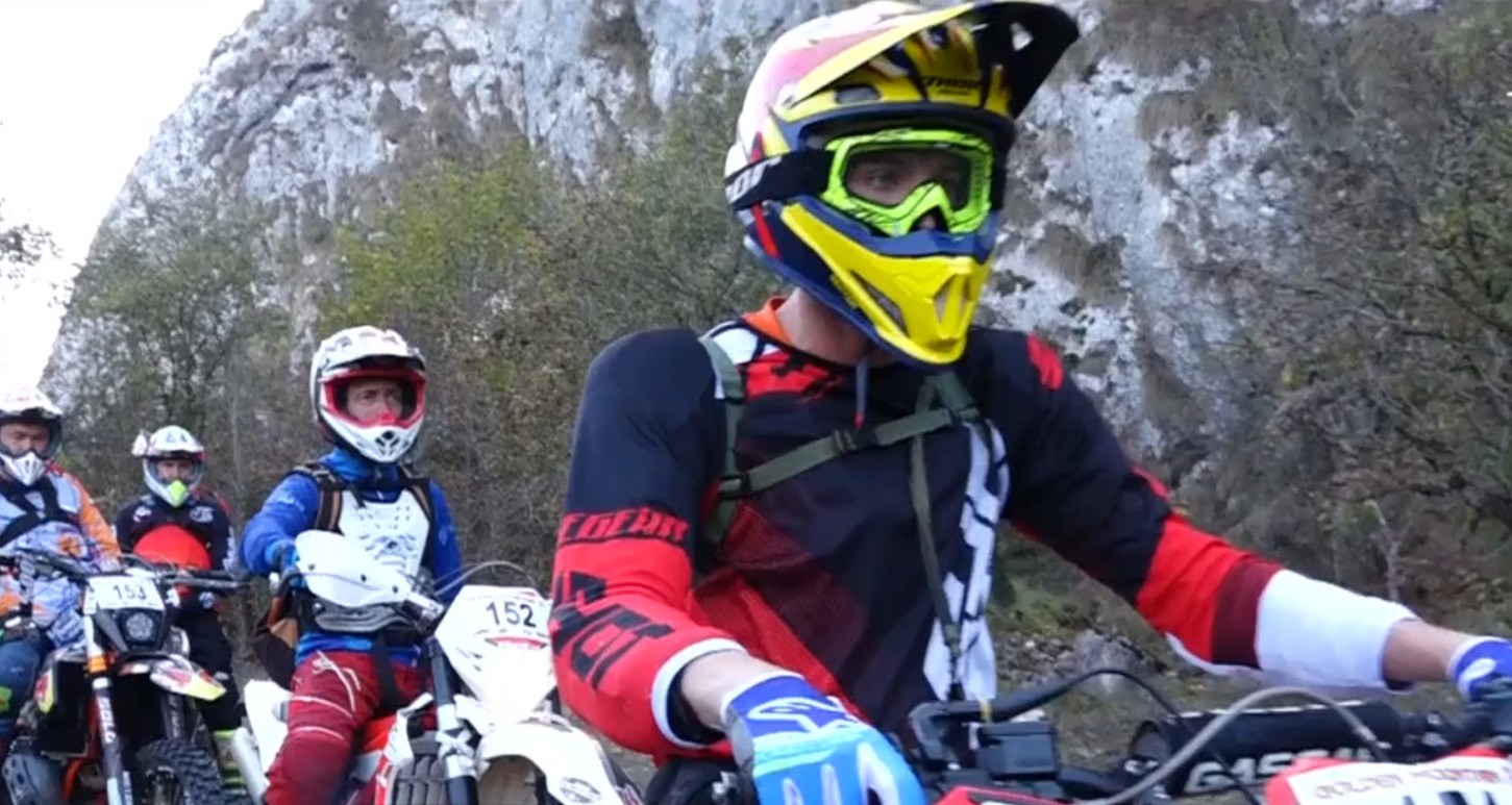 Competiție pe două roți, &icirc;n Apuseni la ultima etapă din Campionatul Naţional de Hard Enduro