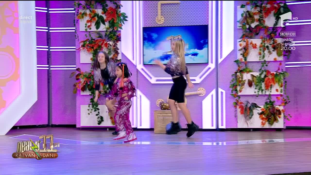 Neatza cu Răzvan şi Dani. Rachel Mai a interpretat melodia - Kalori