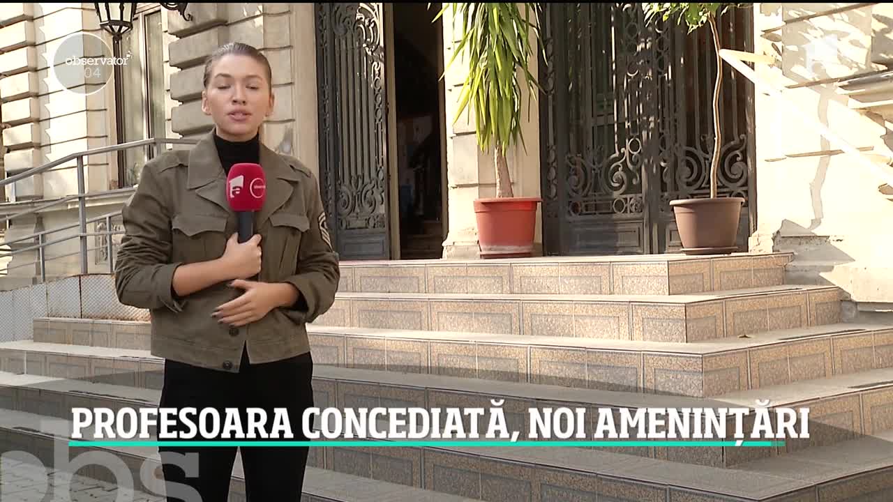 Profesoara care a venit cu arma la şcoală şi şi-a terorizat elevii a fost dată afară din cele două şcoli &icirc;n care preda