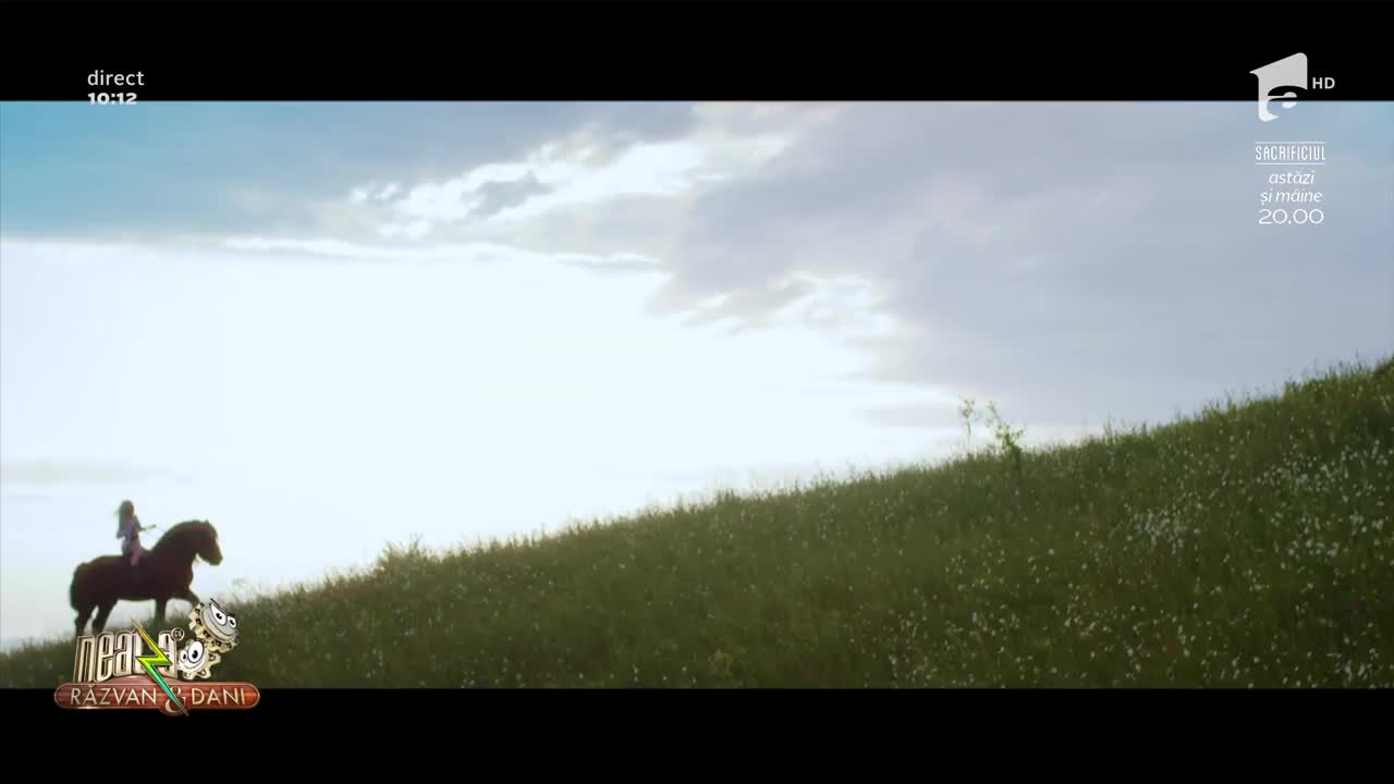 Neatza cu Răzvan și Dani. Adriana Rusu c&acirc;ntă melodia Du-mă