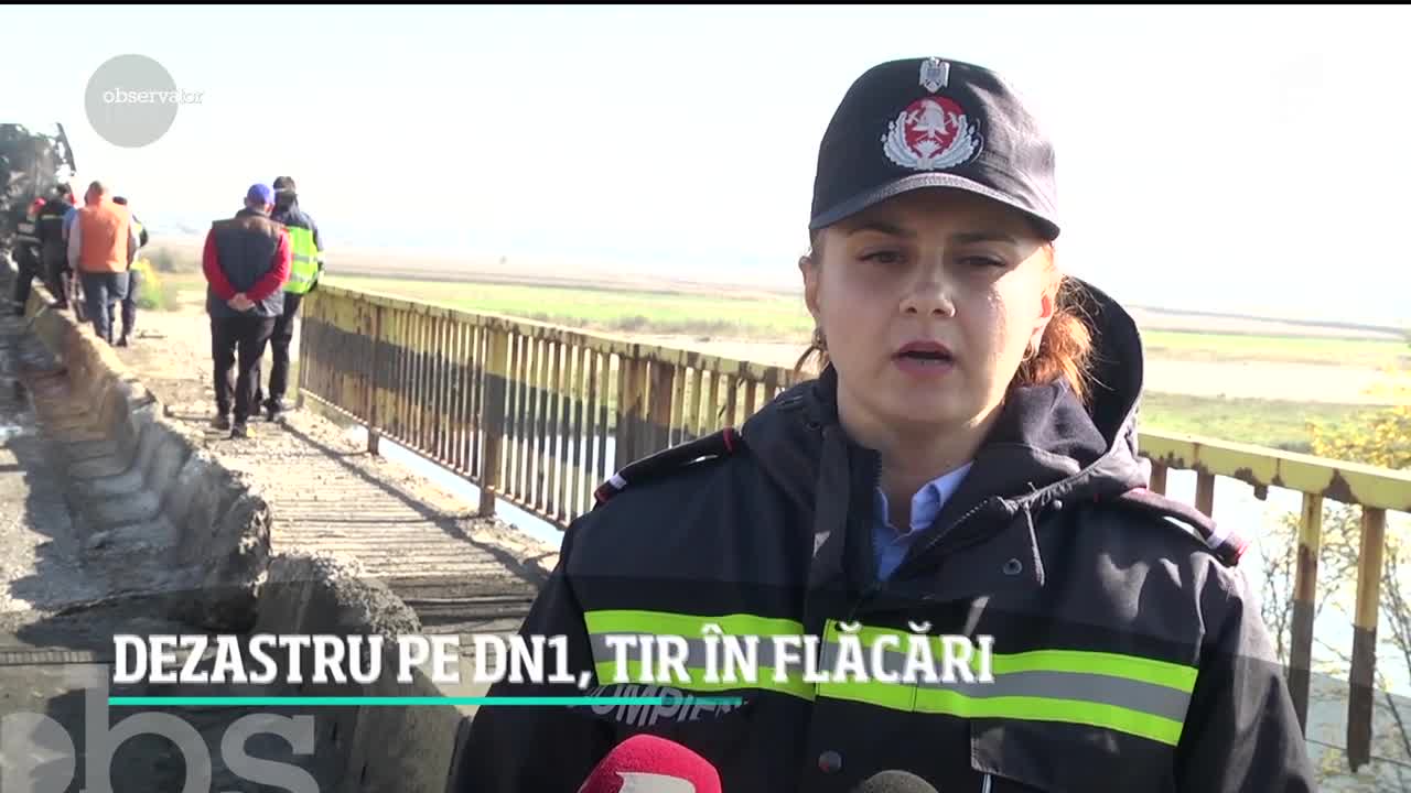 Scafandri din patru judeţe au căutat &icirc;n apele Oltului un şofer care s-ar fi aruncat pentru a-şi salva viaţa dintr-un accident rutier