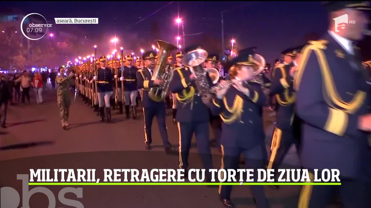 Ceremonia de retragere a militarilor &icirc;n Bucureşti