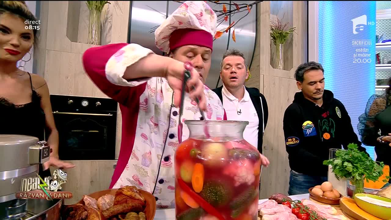 Rețeta Zilei - Neatza cu Răzvan şi Dani. Murăturile, vedetele toamnei!