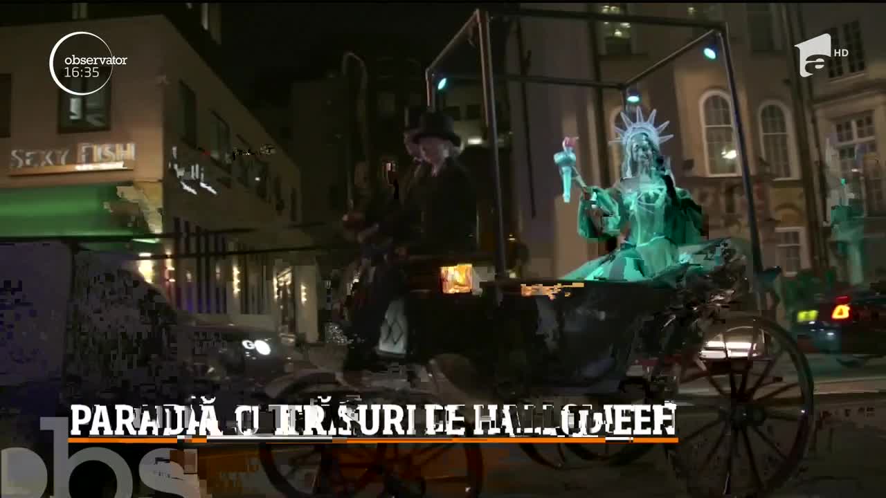 Paradă cu trăsuri de Halloween, &icirc;n Londra
