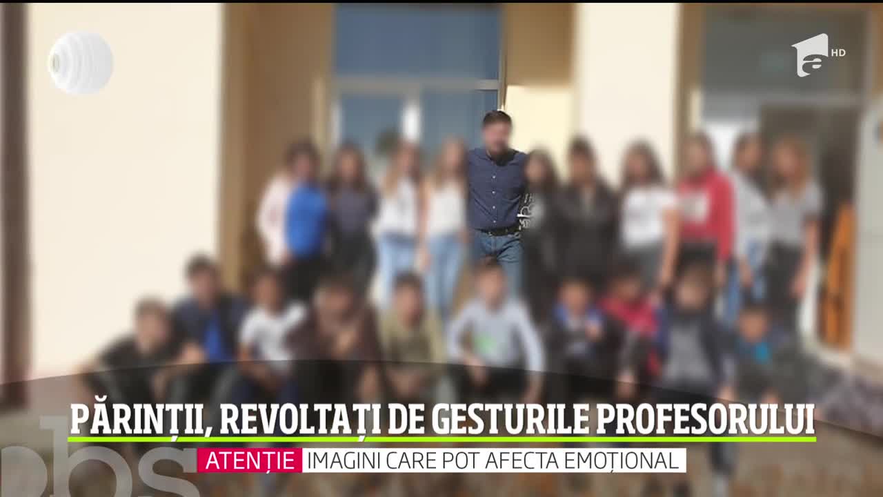 Părinții, revoltați de gesturile profesorului din D&acirc;mbovița acuzat că le spune vorbe deocheate elevilor, &icirc;n special băieților