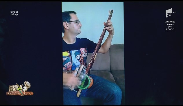 Smiley News - Neatza cu Răzvan și Dani. Instrumentul muzical făcut dintr-o undiță și mecanicul &icirc;n ploaie