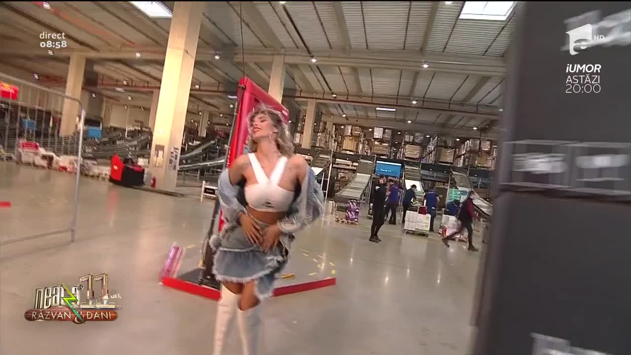 Neatza cu Răzvan și Dani. Nicole Cherry c&acirc;ntă piesa Doctore