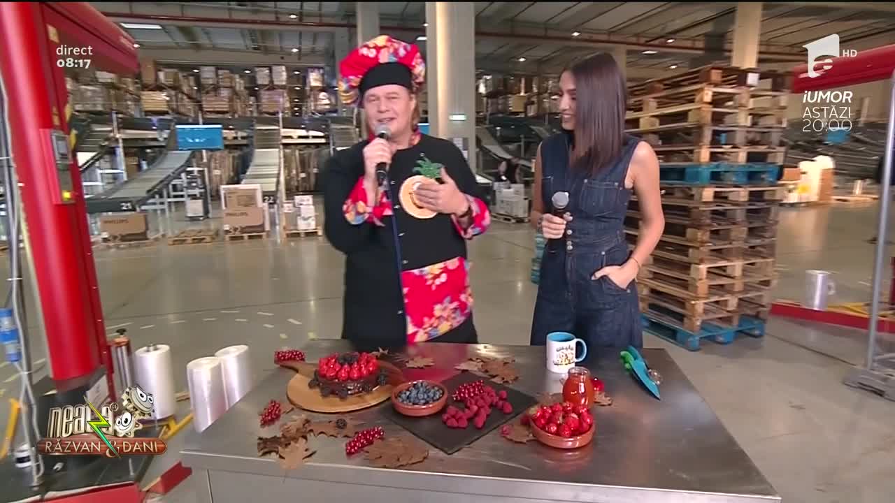 Rețeta Zilei - Neatza cu Răzvan şi Dani. Tort Sacher, un preparat cu multe fructe de pădure