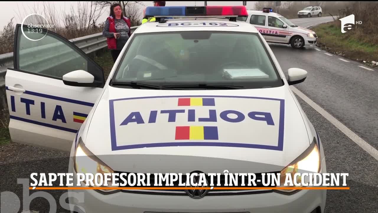 Șase profesori din Bacău au ajuns la spital, după ce s-au răsturnat cu maşina &icirc;ntr-o r&acirc;pă