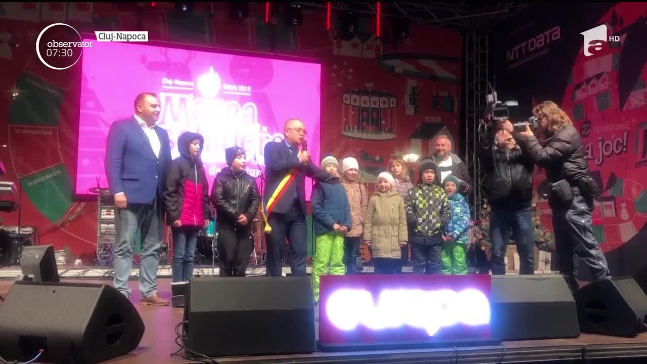Cluj a deschis oficial T&acirc;rgul de Crăciun